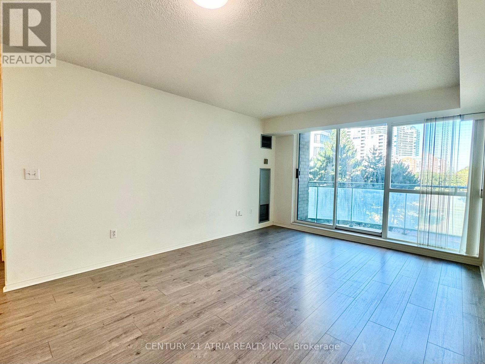410 - 8 Pemberton Avenue, Toronto, Ontario  M2M 4K8 - Photo 11 - C12435730