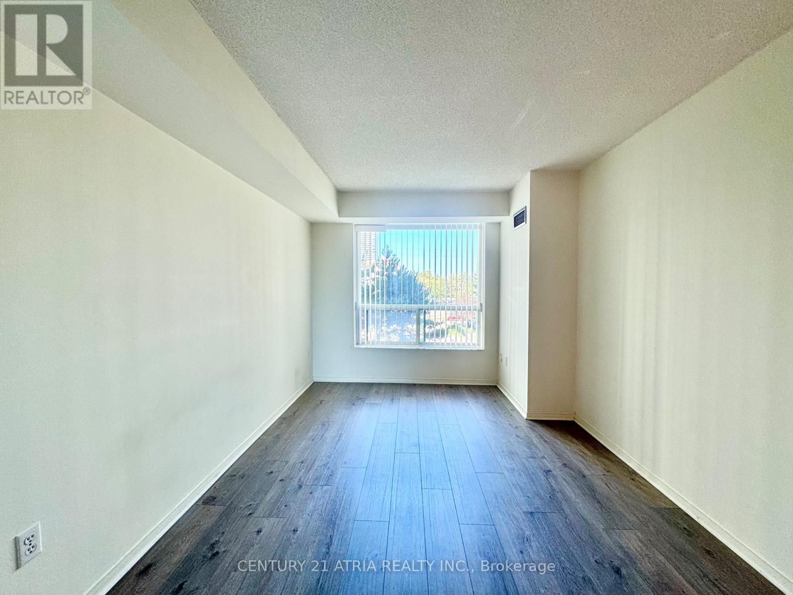 410 - 8 Pemberton Avenue, Toronto, Ontario  M2M 4K8 - Photo 18 - C12435730