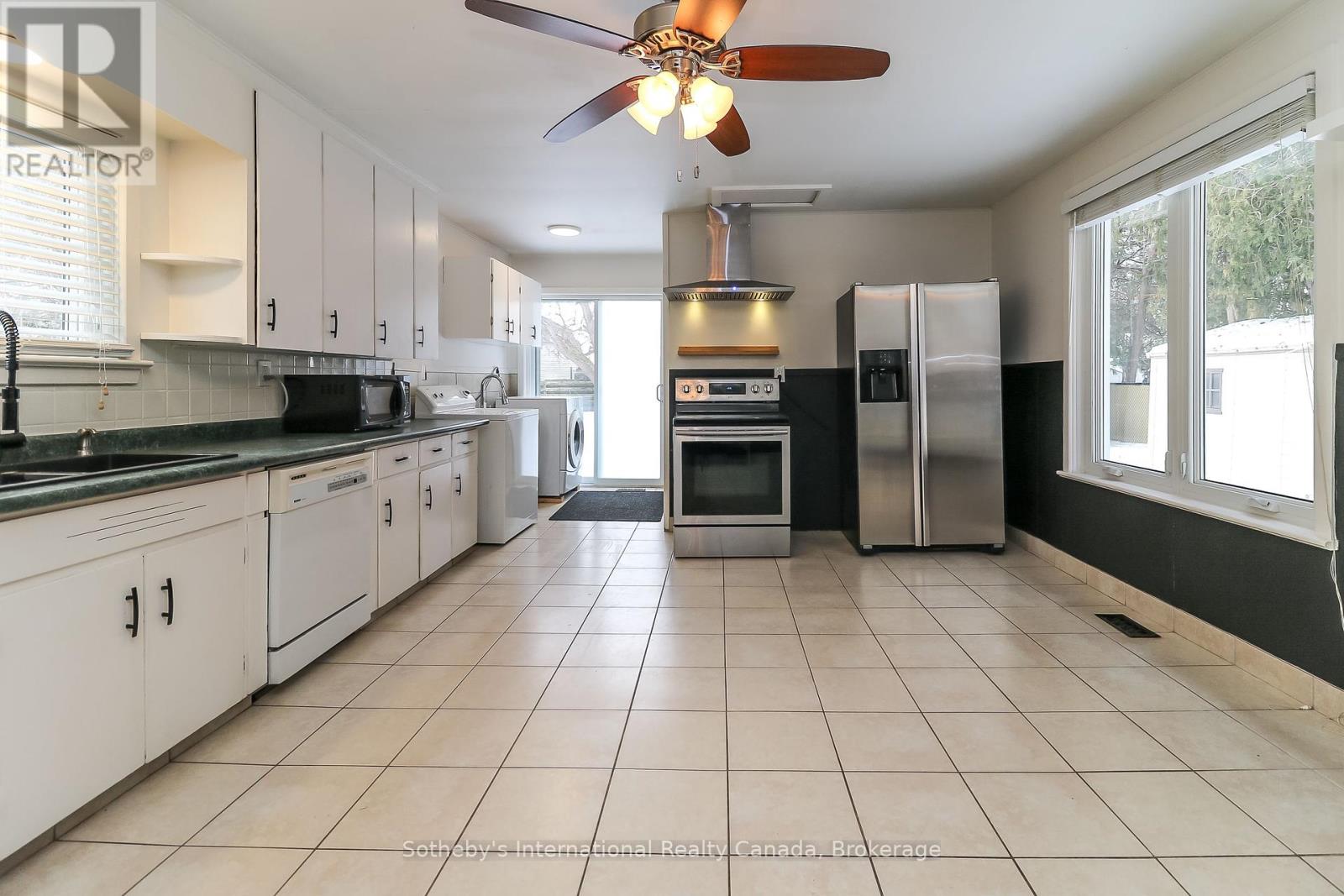 A - 58 Cedar Street, Collingwood, Ontario  L9Y 3A5 - Photo 14 - S12435749