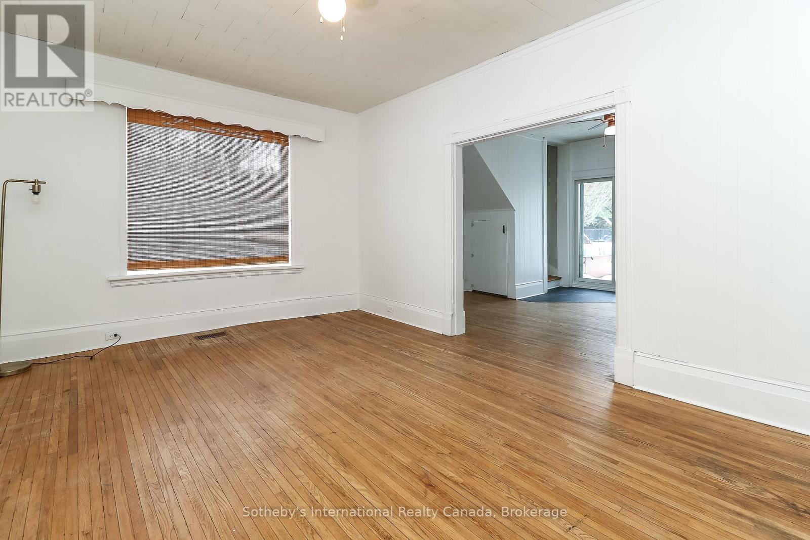 A - 58 Cedar Street, Collingwood, Ontario  L9Y 3A5 - Photo 18 - S12435749