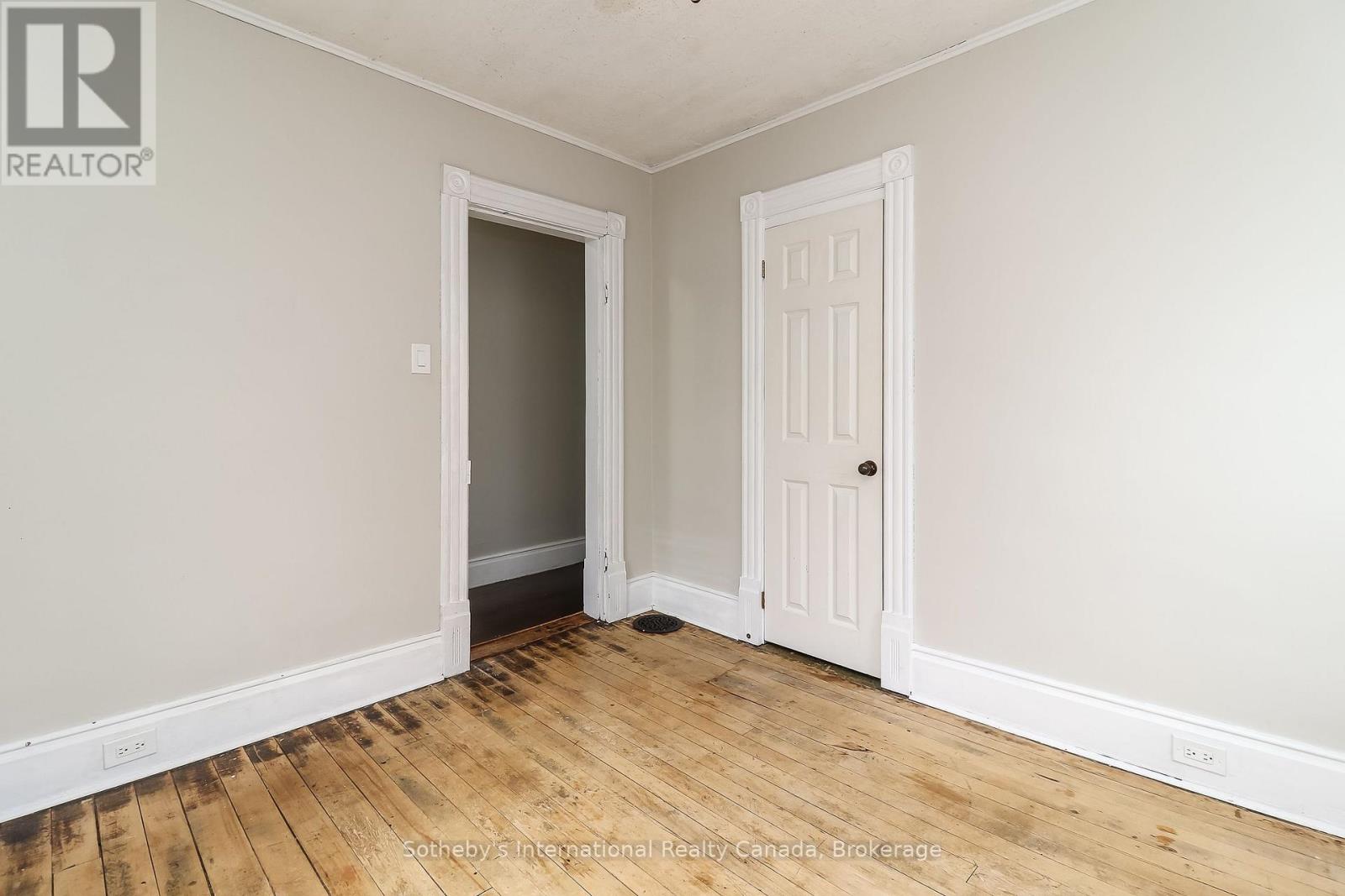 A - 58 Cedar Street, Collingwood, Ontario  L9Y 3A5 - Photo 25 - S12435749