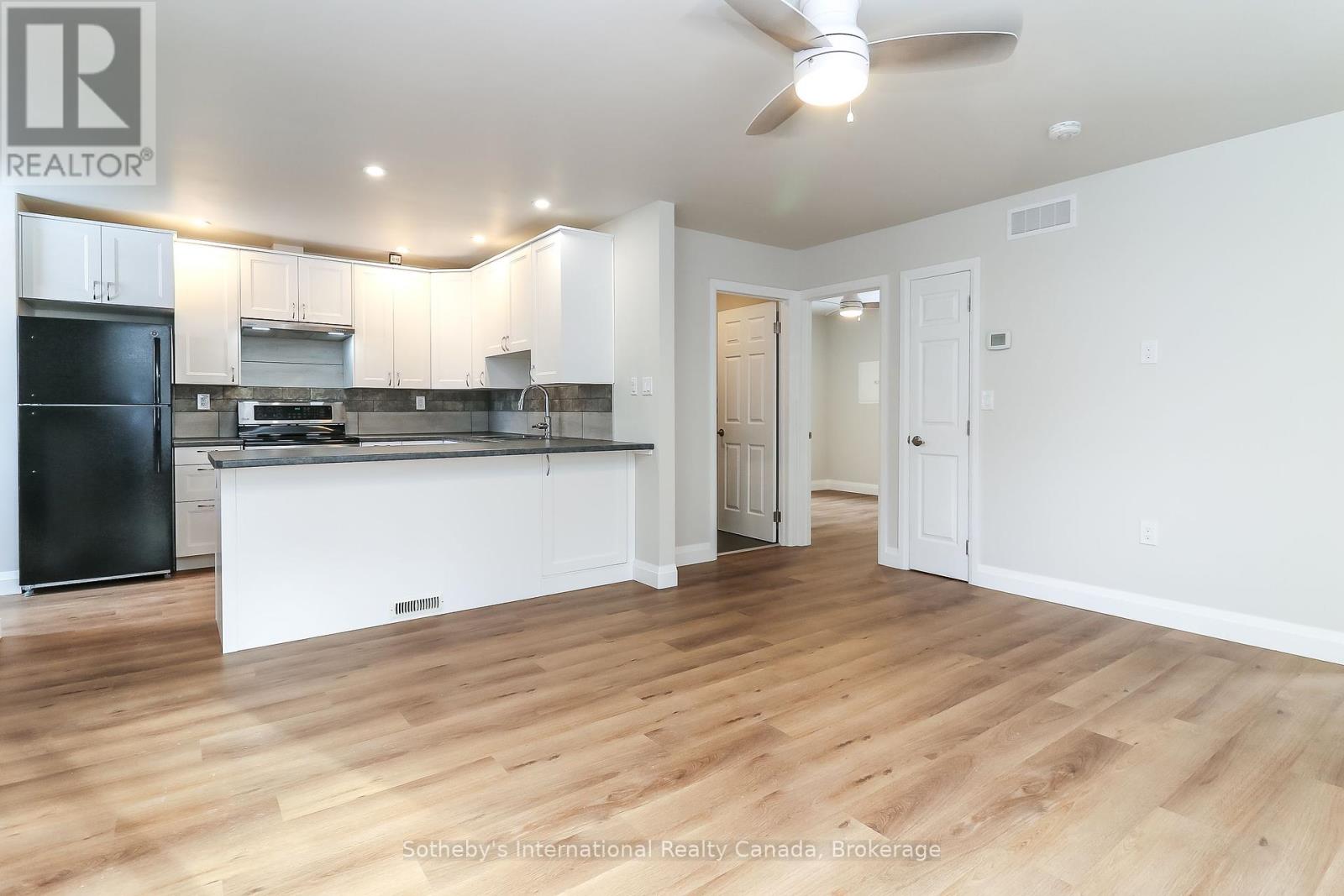 B - 58 Cedar Street, Collingwood, Ontario  L9Y 3A5 - Photo 17 - S12435752
