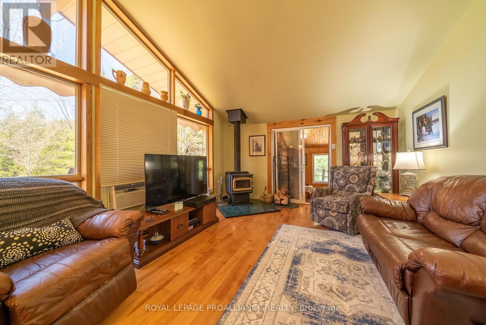 2674 Smith Road, Frontenac, Ontario  K0H 1C0 - Photo 13 - X12435770