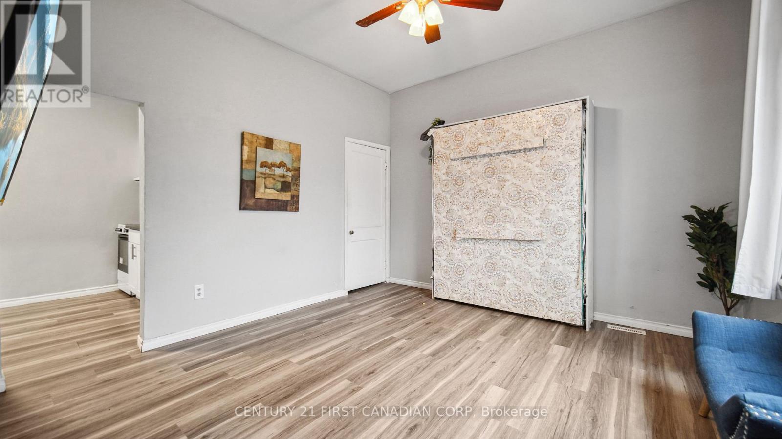 417 Grey Street, London East, Ontario  N6B 1H1 - Photo 17 - X12435747