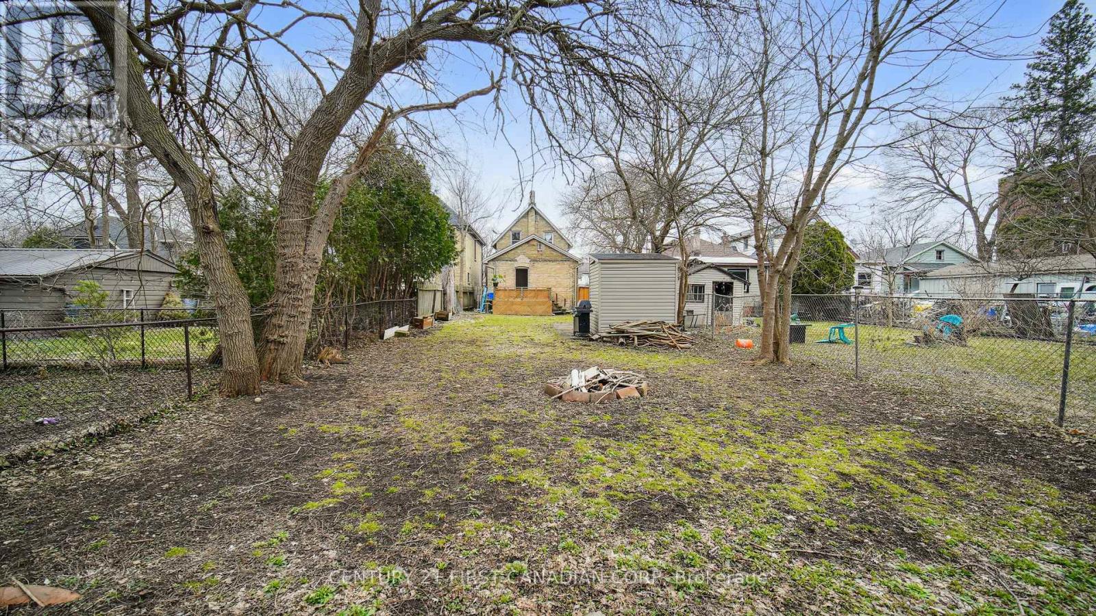 417 Grey Street, London East, Ontario  N6B 1H1 - Photo 30 - X12435747