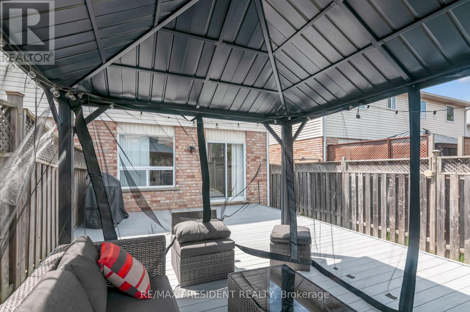 31 Chester Drive N, Cambridge, Ontario  N1T 2C4 - Photo 44 - X12435732