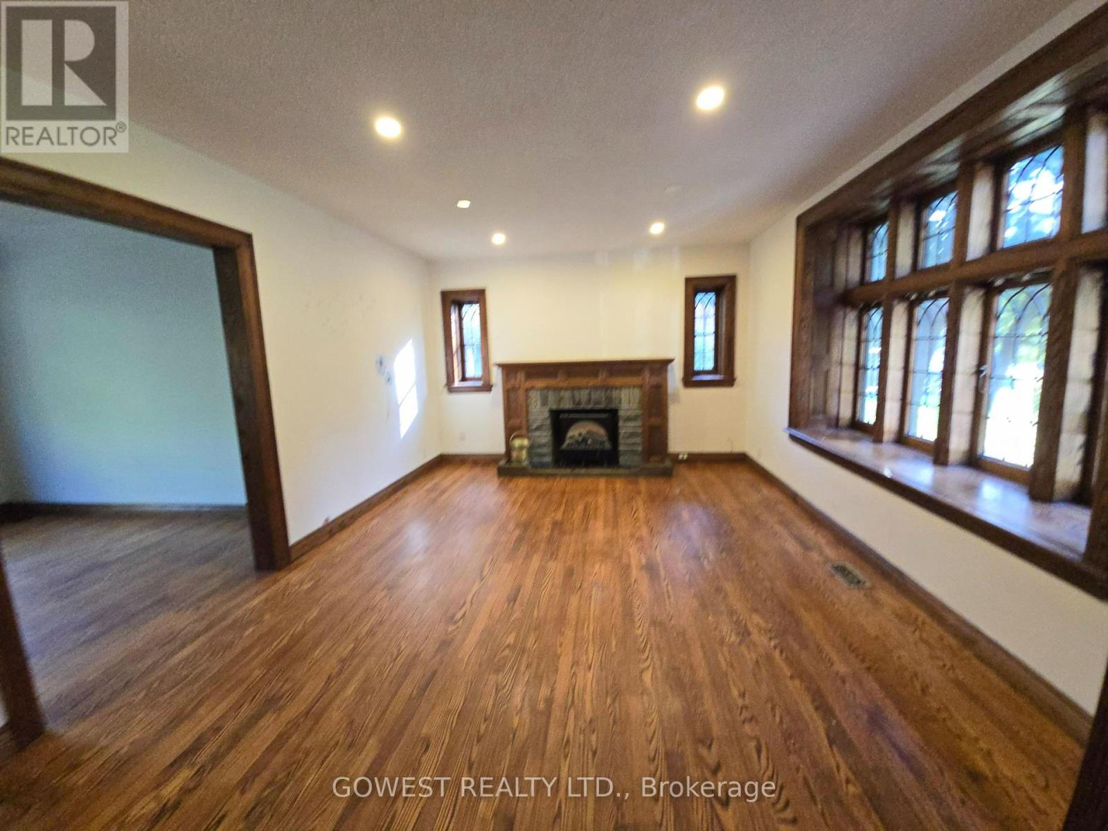 62 Pinewood Trail, Mississauga, Ontario  L5G 2L1 - Photo 28 - W12430186