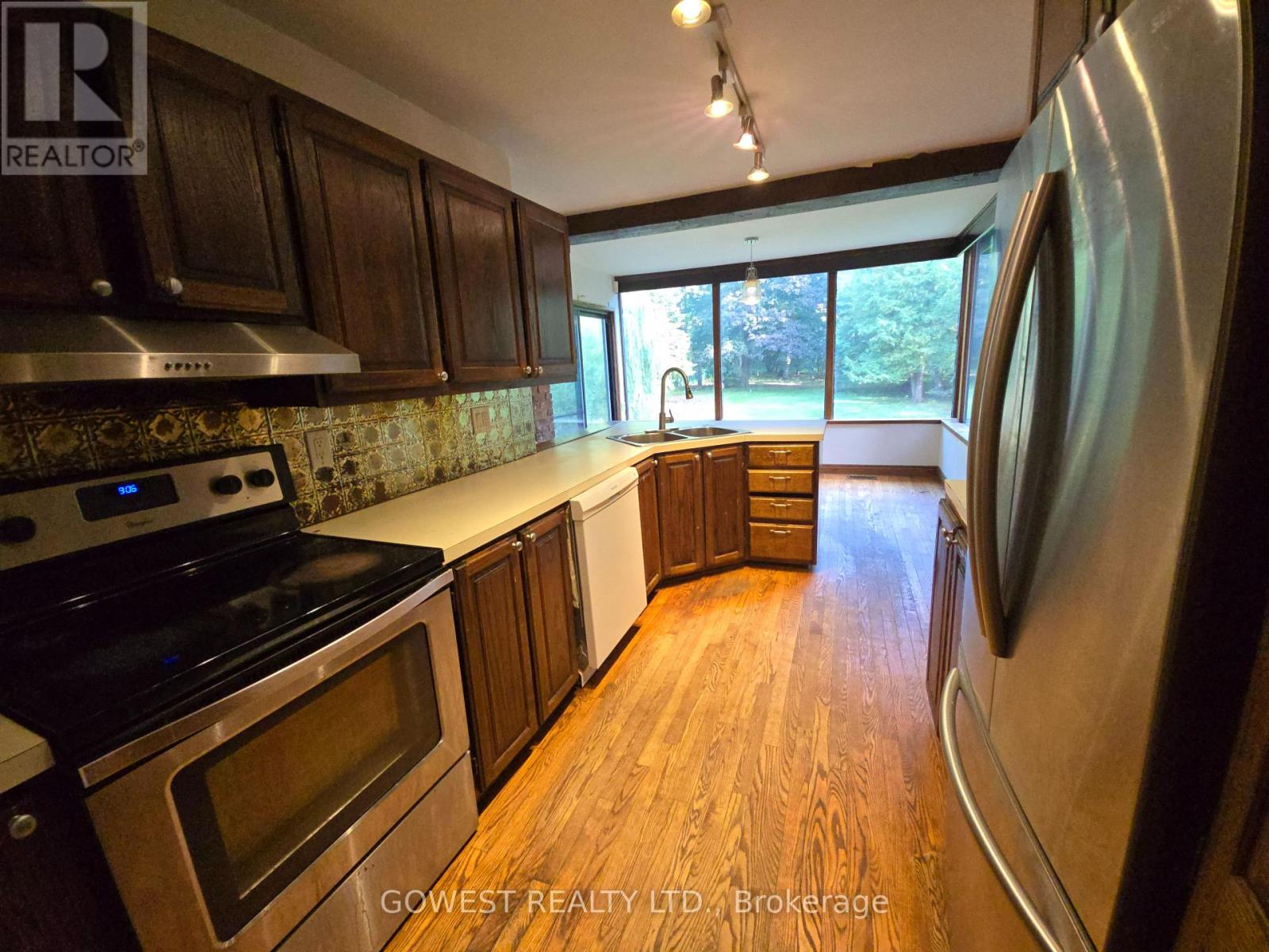 62 Pinewood Trail, Mississauga, Ontario  L5G 2L1 - Photo 26 - W12430186