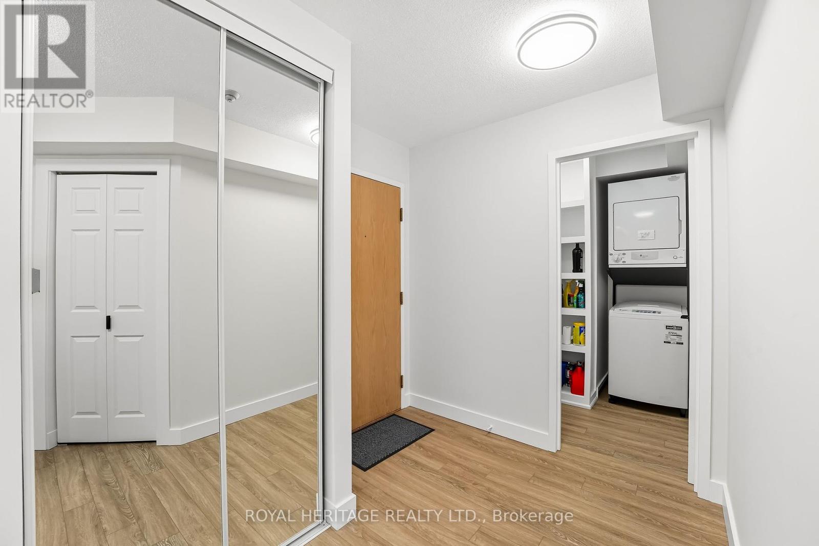 1208 - 5 Concorde Place, Toronto, Ontario  M3C 3M8 - Photo 13 - C12426647