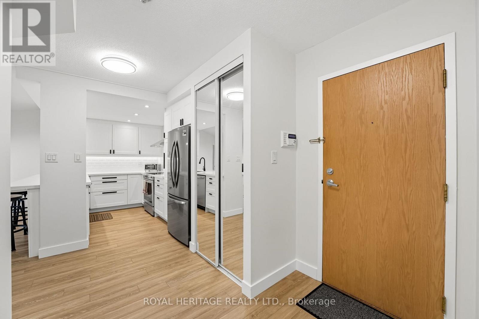 1208 - 5 Concorde Place, Toronto, Ontario  M3C 3M8 - Photo 7 - C12426647