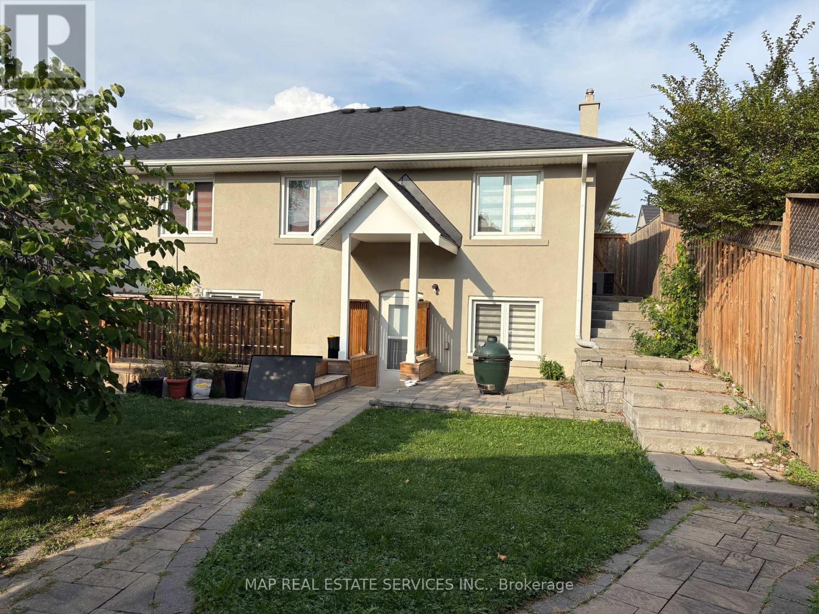 260 Hillside Drive, Mississauga, Ontario  L5M 1G5 - Photo 17 - W12425212