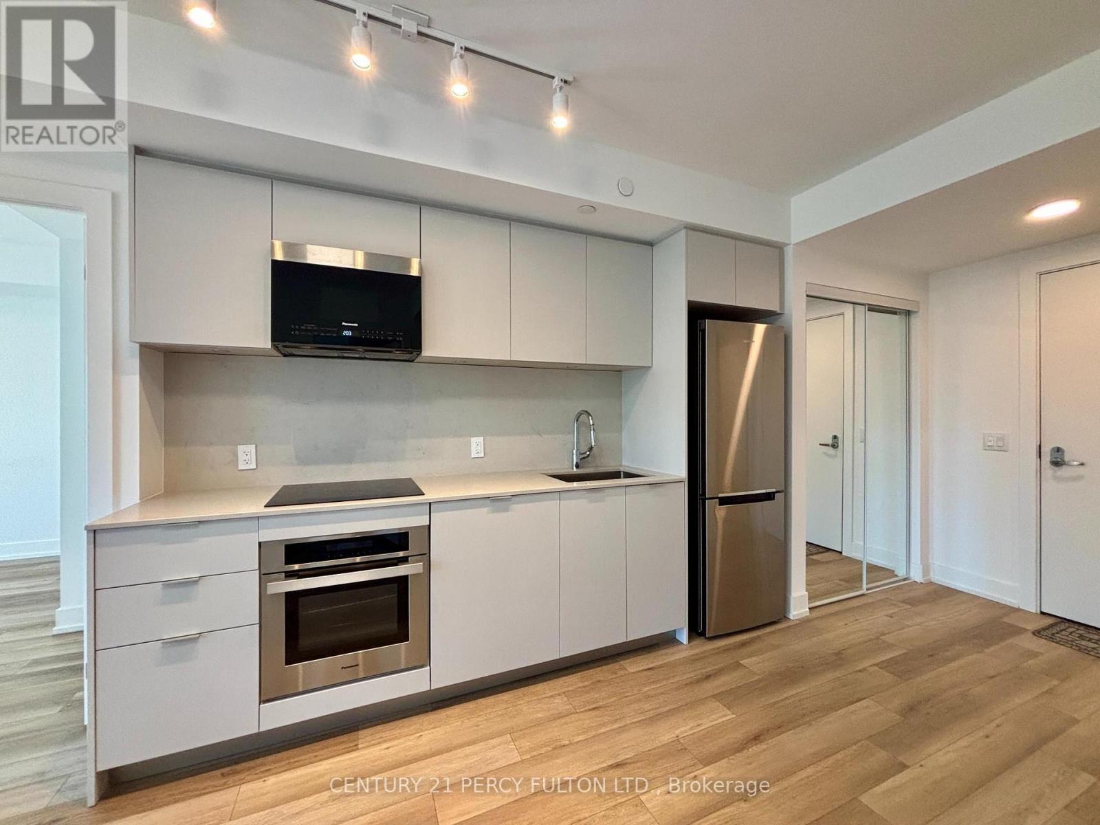611 - 8 Cedarland Drive, Markham, Ontario  L6G 0H4 - Photo 3 - N12435769