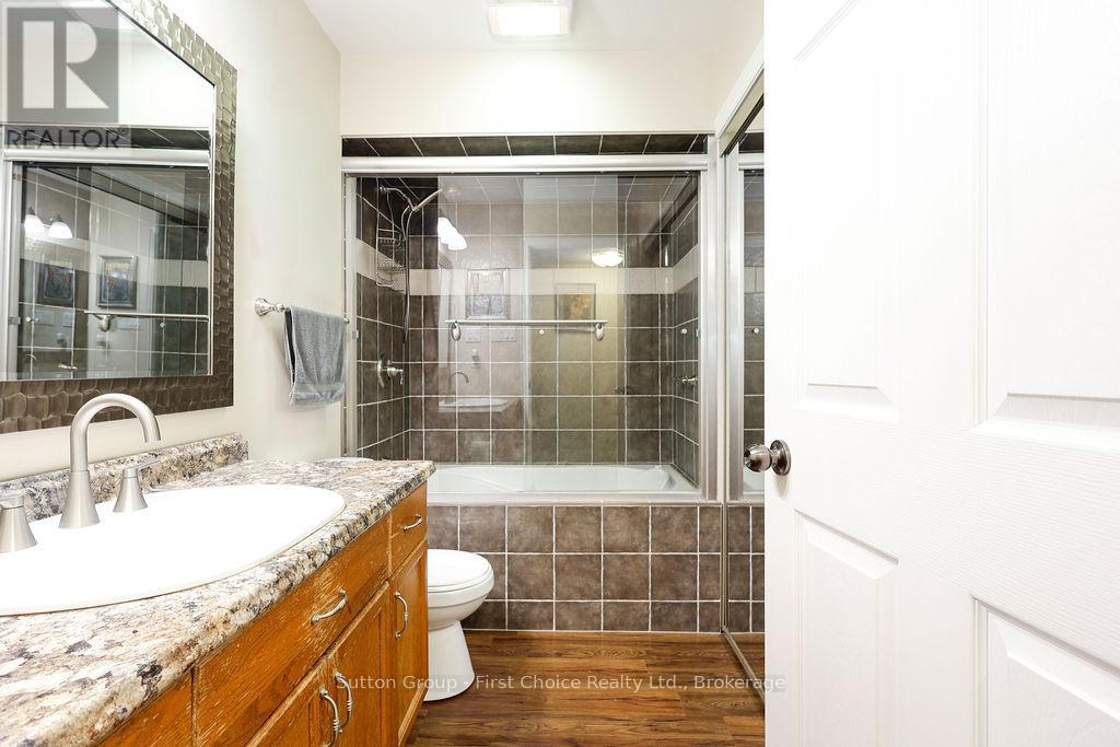 99 West Gore Street, Stratford, Ontario  N5A 1K1 - Photo 5 - X12435784