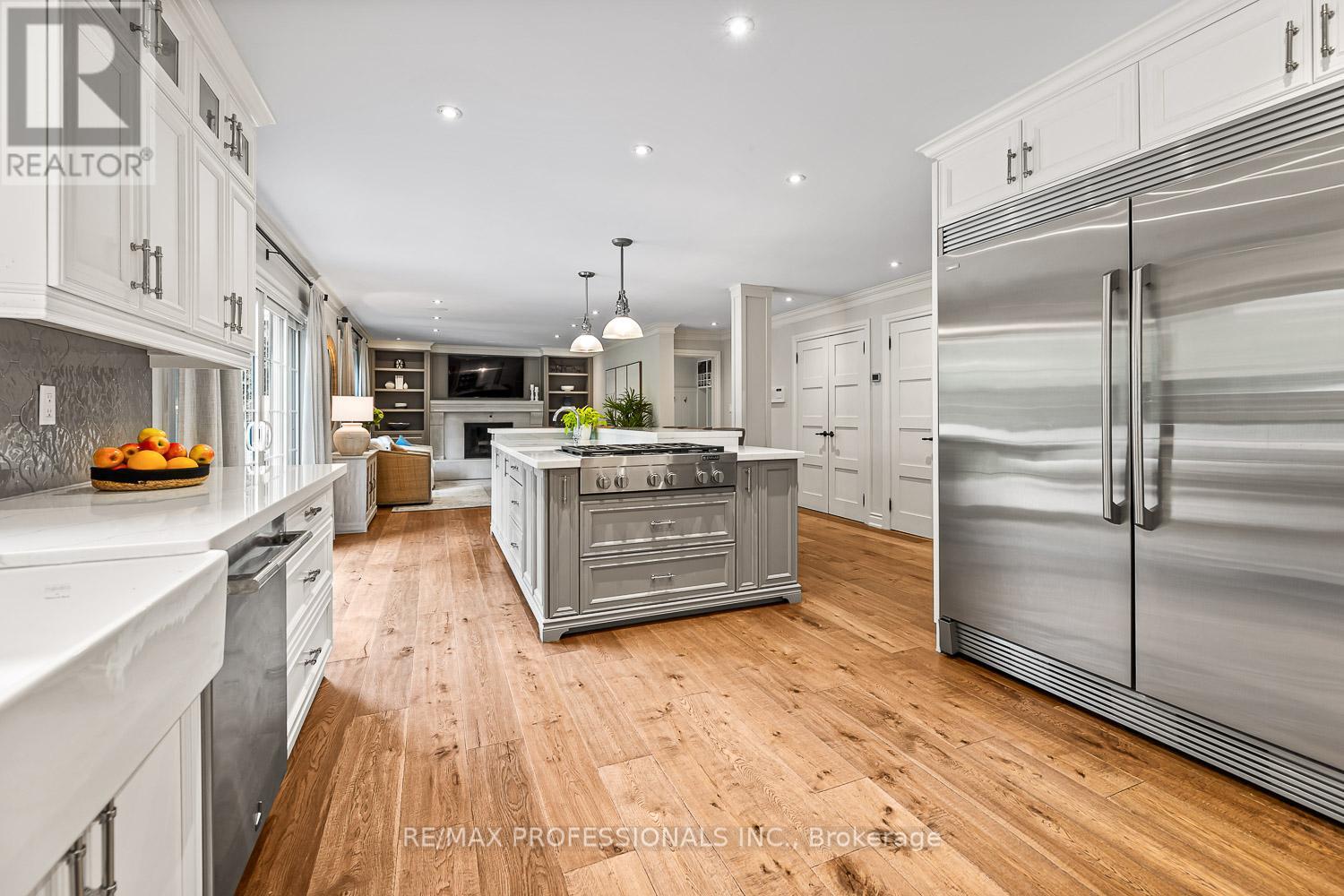 2446 Hammond Road, Mississauga, Ontario  L5K 1T2 - Photo 12 - W12435756