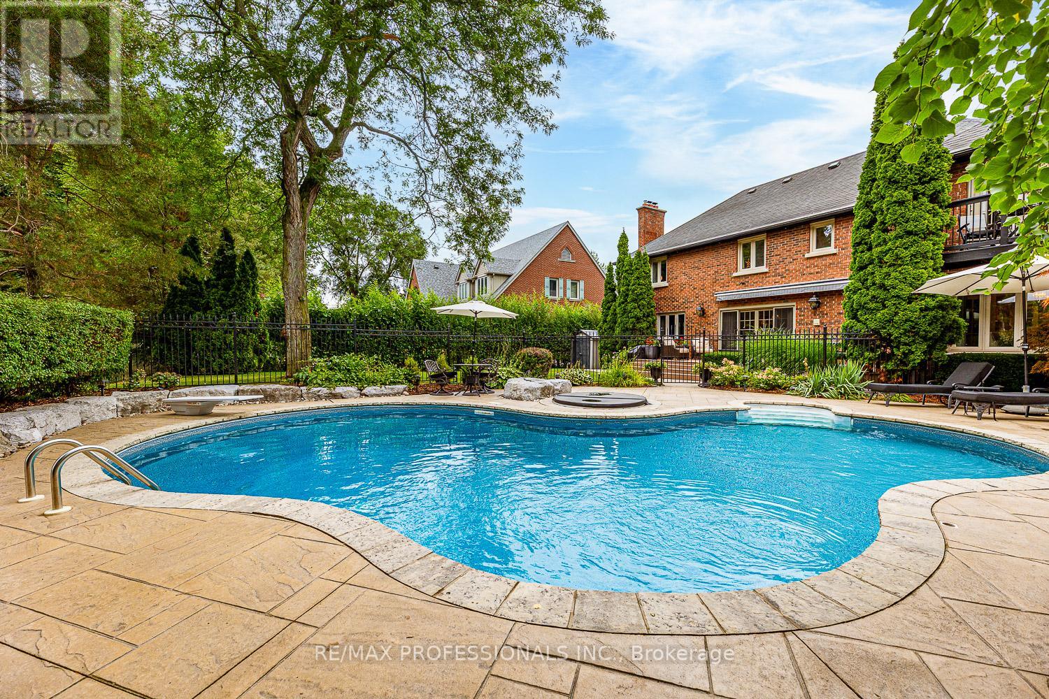 2446 Hammond Road, Mississauga, Ontario  L5K 1T2 - Photo 47 - W12435756