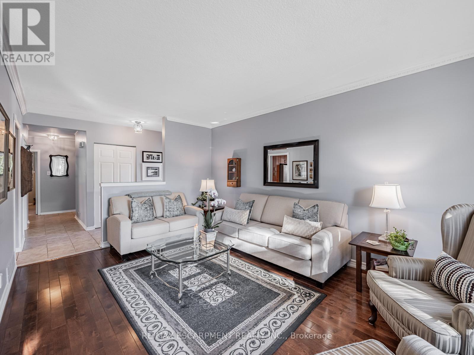 1483 Karenza Road, Mississauga, Ontario  L5J 3W3 - Photo 7 - W12435763