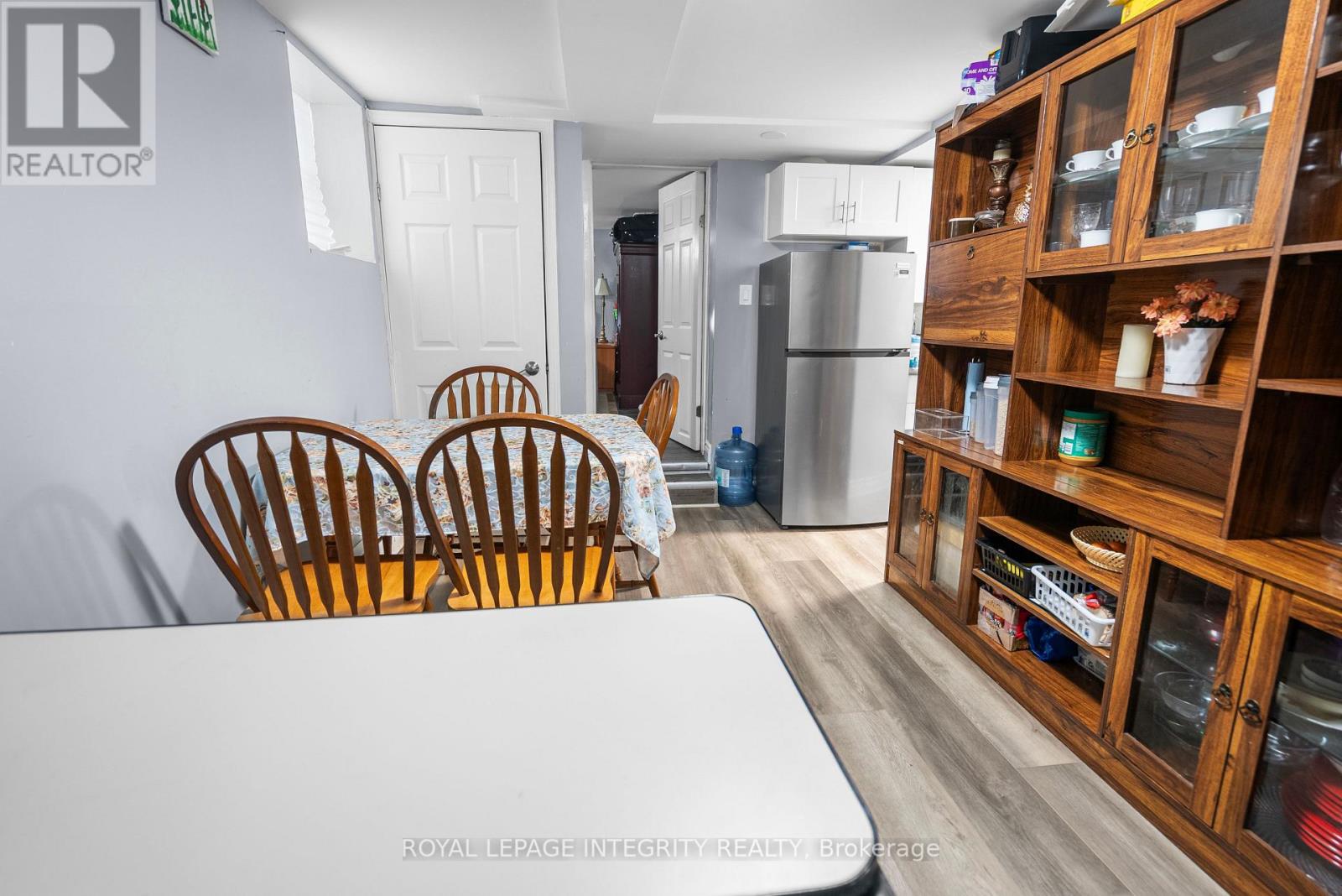 215 Baribeau Street, Ottawa, Ontario  K1L 7R5 - Photo 14 - X12435781