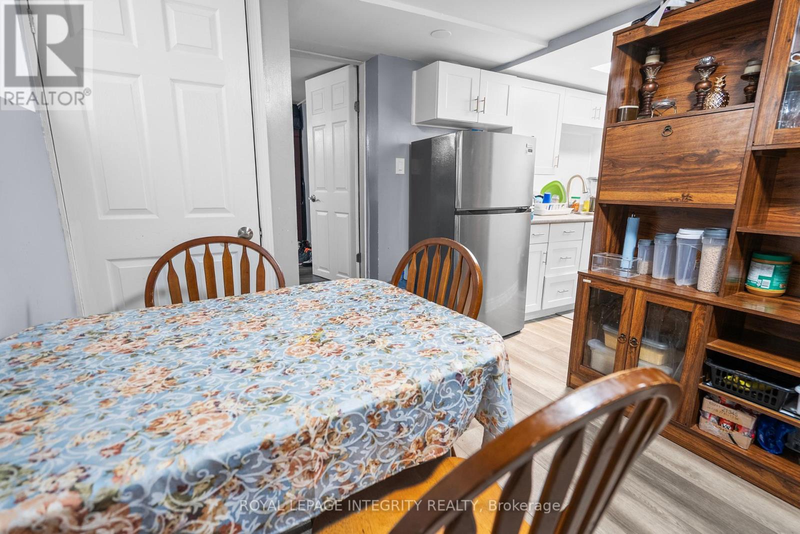 215 Baribeau Street, Ottawa, Ontario  K1L 7R5 - Photo 15 - X12435781