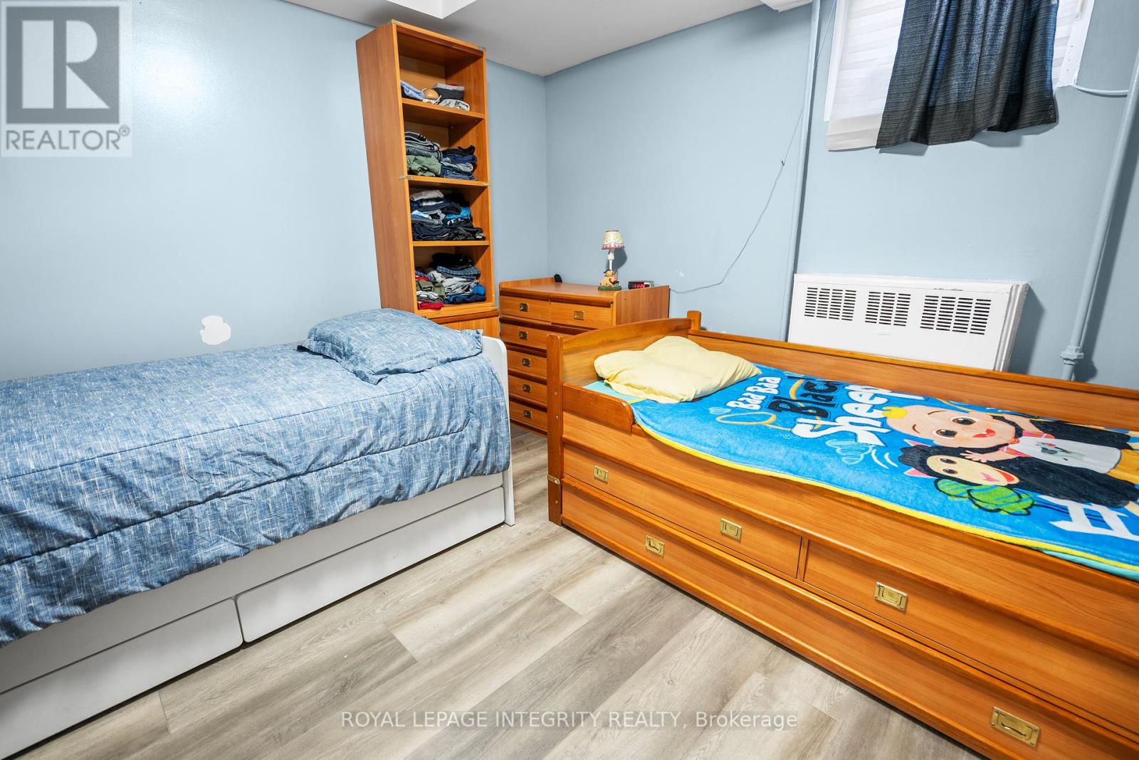 215 Baribeau Street, Ottawa, Ontario  K1L 7R5 - Photo 18 - X12435781