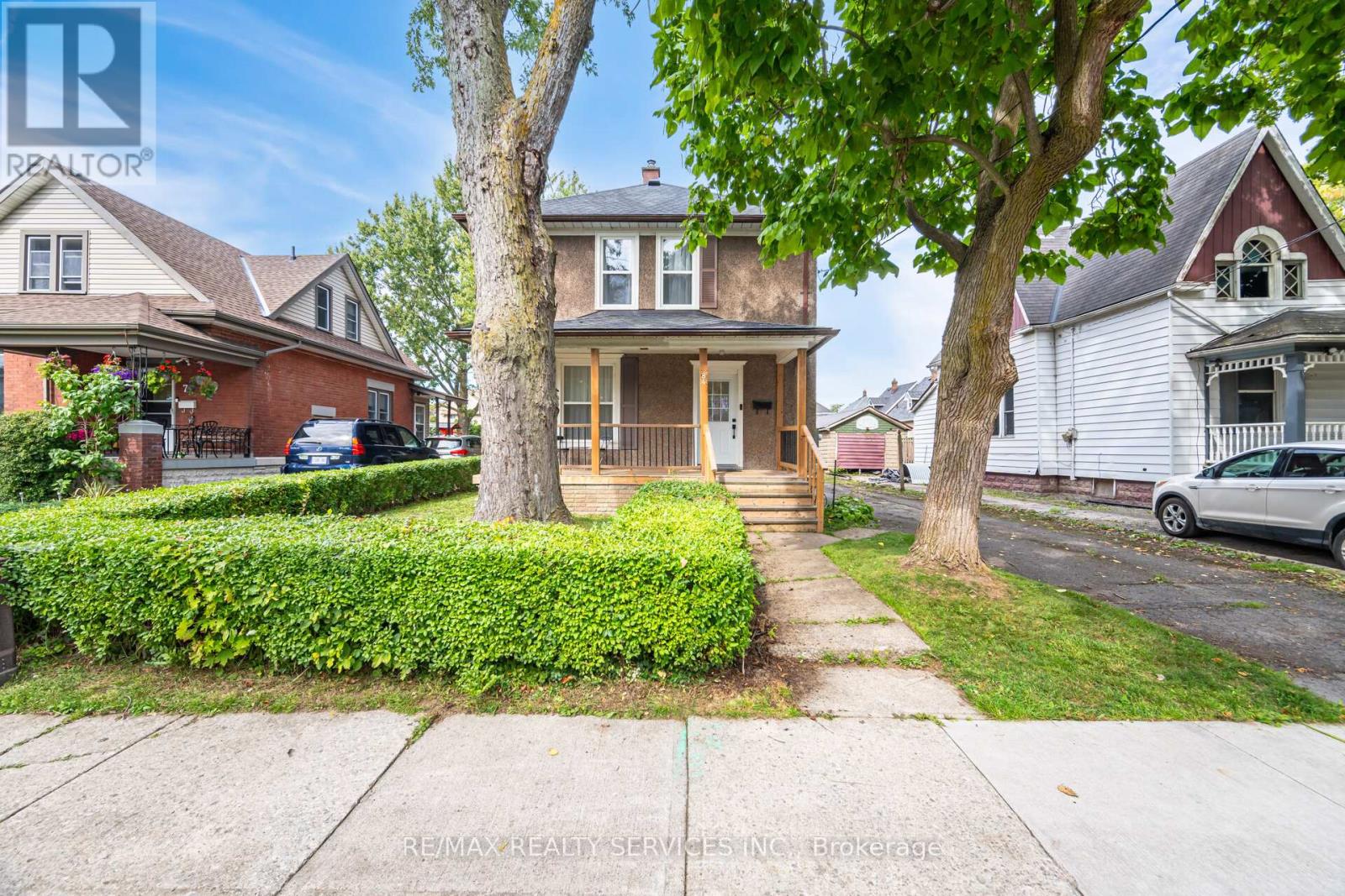84 State Street, Welland, Ontario  L3B 4K5 - Photo 1 - X12435757