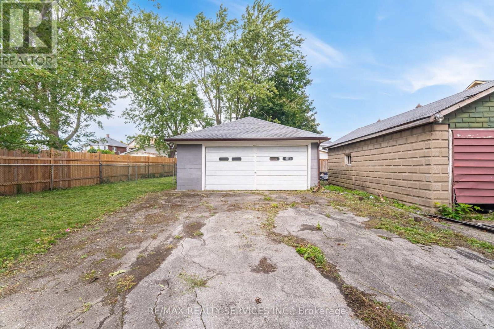 84 State Street, Welland, Ontario  L3B 4K5 - Photo 37 - X12435757