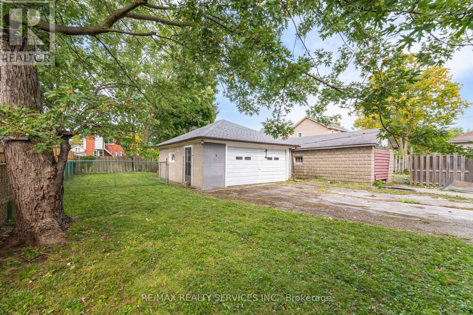 84 State Street, Welland, Ontario  L3B 4K5 - Photo 38 - X12435757