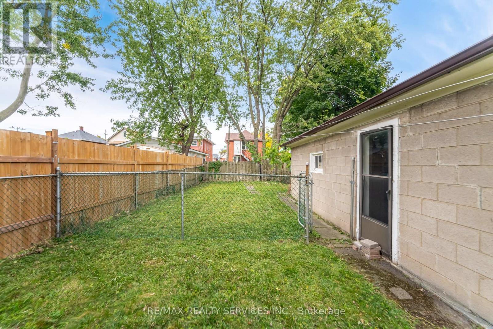 84 State Street, Welland, Ontario  L3B 4K5 - Photo 40 - X12435757