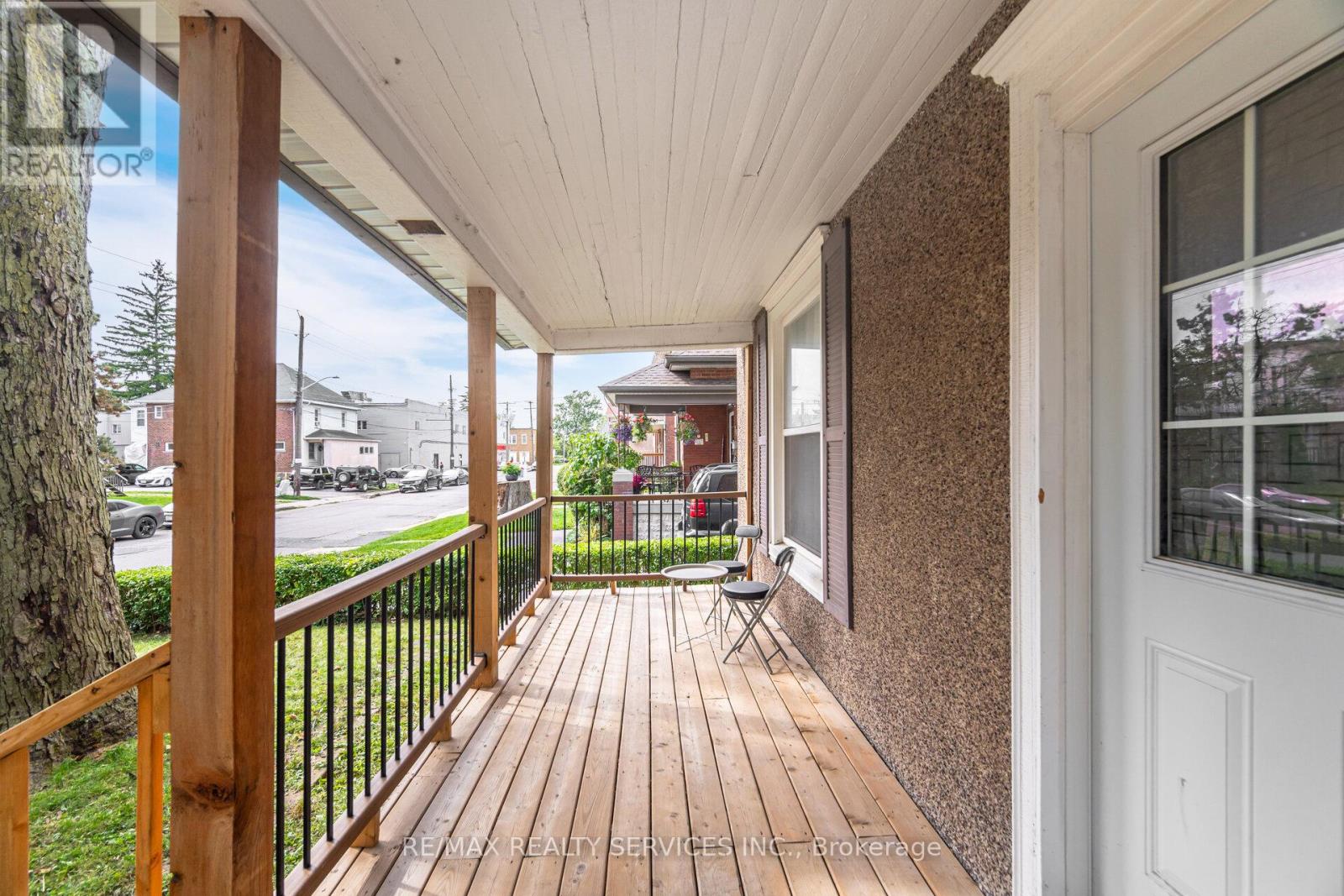 84 State Street, Welland, Ontario  L3B 4K5 - Photo 5 - X12435757