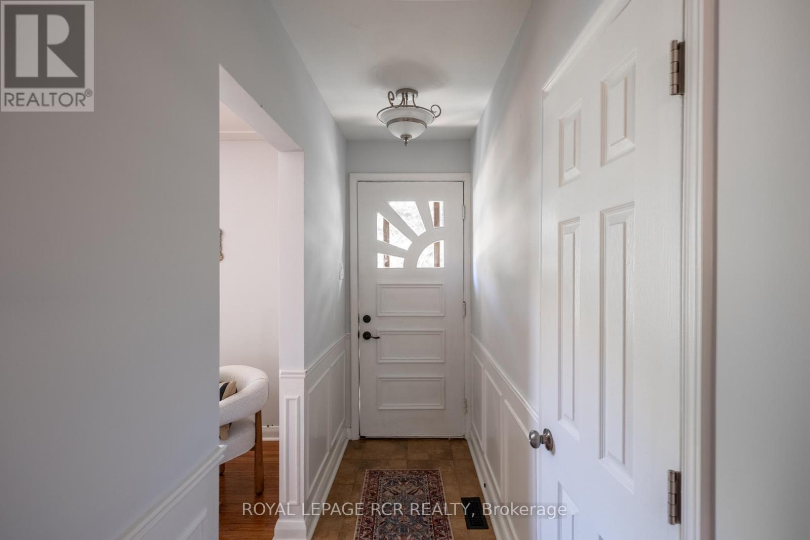 85 Ellis Crescent S, Waterloo, Ontario  N2J 2B8 - Photo 10 - X12435759