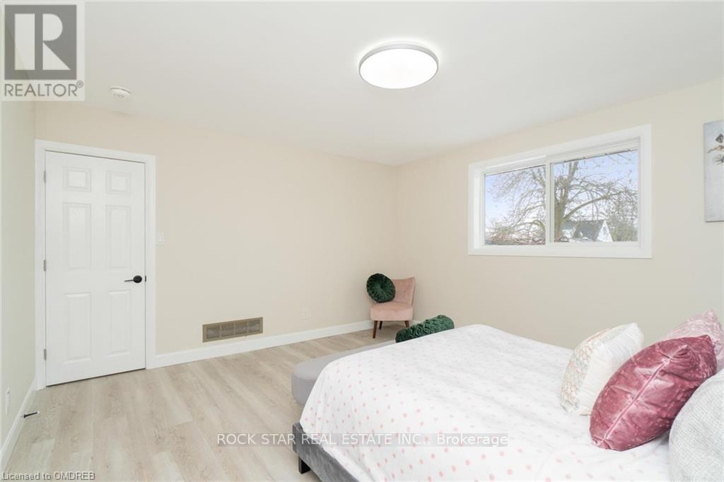 Main Fl - 136 Grand Street, Brantford, Ontario  N3R 4B7 - Photo 10 - X12435773