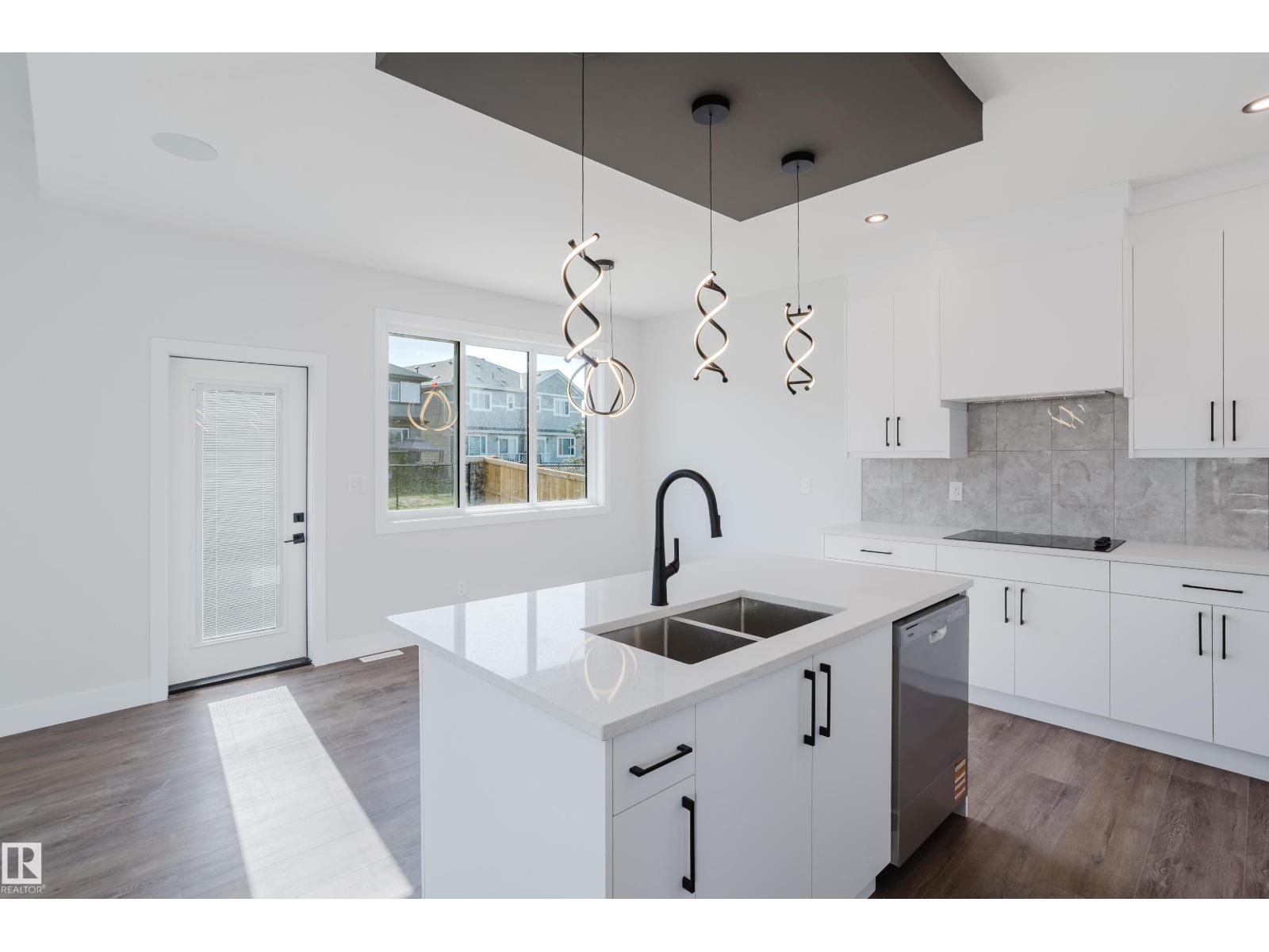 329 Balsam Li, Leduc, Alberta  T9E 1L2 - Photo 2 - E4460143