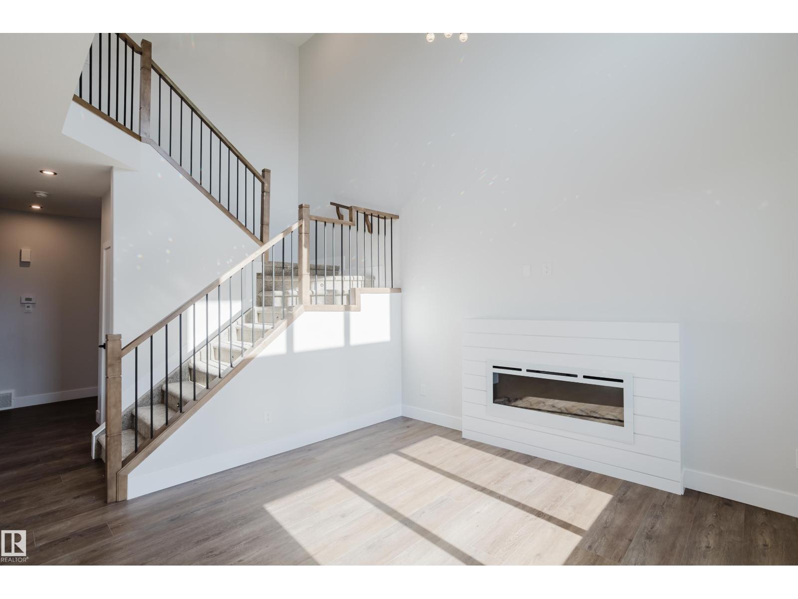 329 Balsam Li, Leduc, Alberta  T9E 1L2 - Photo 4 - E4460143
