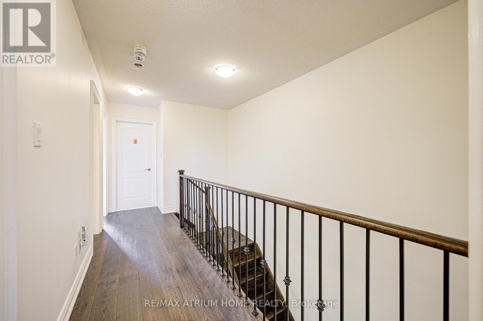 24 Briarfield Avenue, East Gwillimbury, Ontario  L9N 0P5 - Photo 18 - N12435787