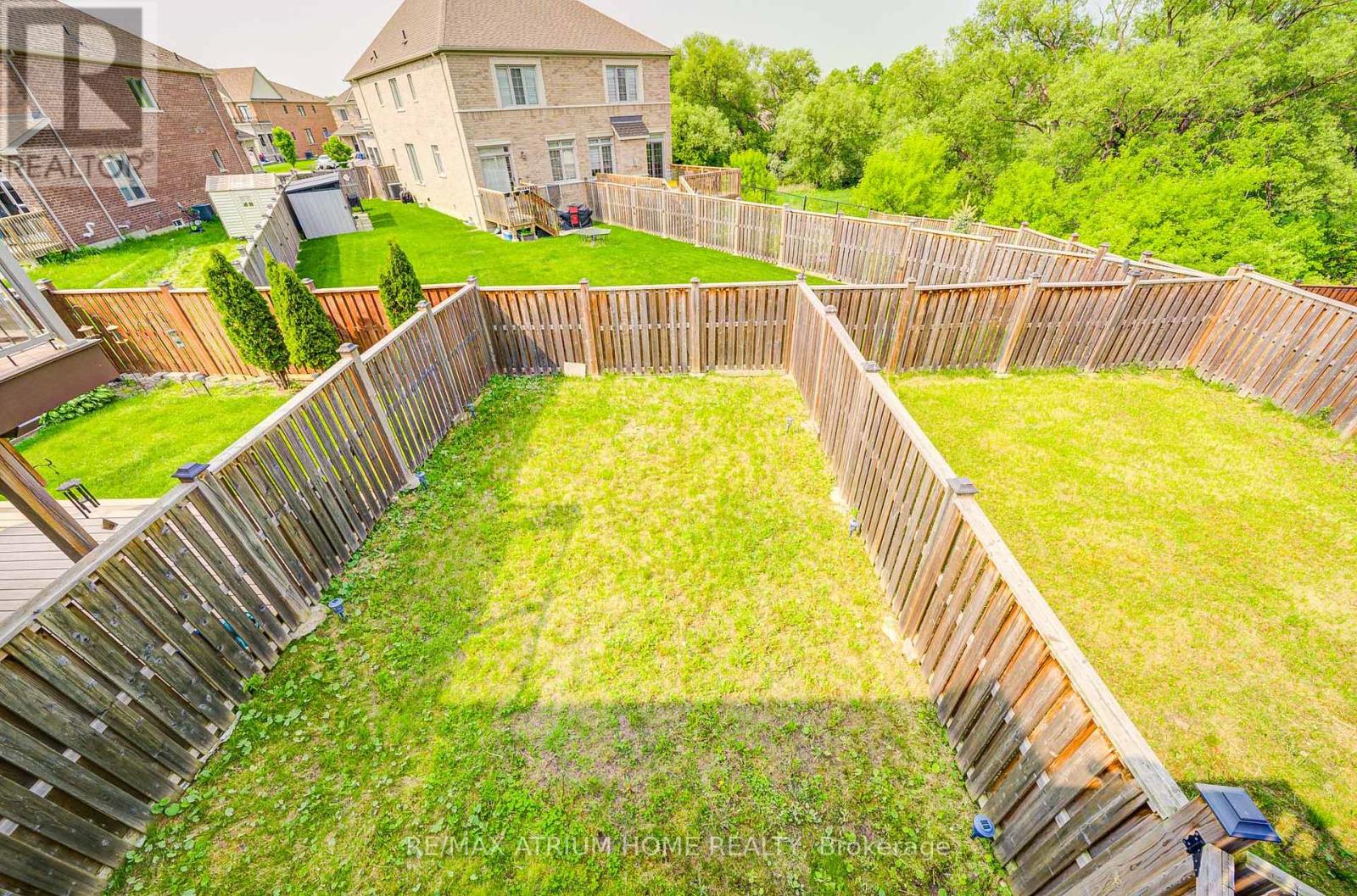 24 Briarfield Avenue, East Gwillimbury, Ontario  L9N 0P5 - Photo 28 - N12435787