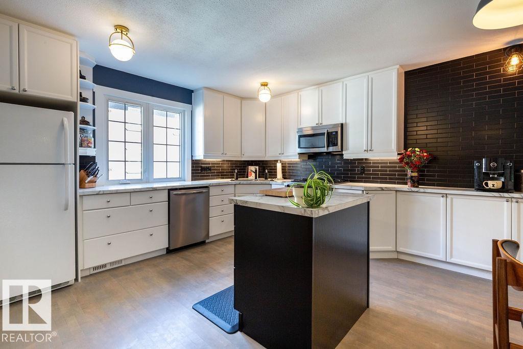 17034 67 Av Nw, Edmonton, Alberta  T5T 1Y9 - Photo 11 - E4459445