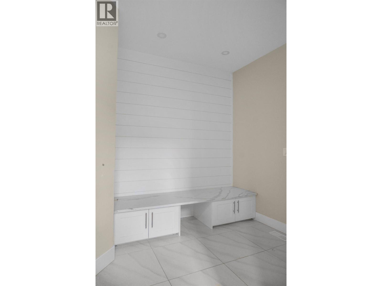 7 Robinson Street, Kitimat, British Columbia  V8C 2S2 - Photo 13 - R3053072