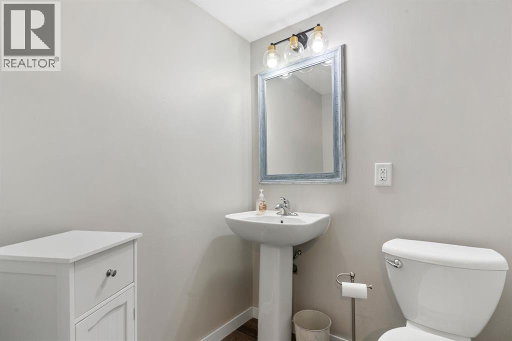 131 Heritage Heights, Cochrane, Alberta  T4C 2R5 - Photo 31 - A2251841