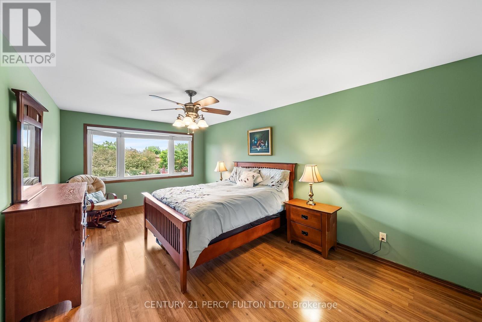 205 Gabrielle Mews, Whitchurch-Stouffville, Ontario  L4A 5A4 - Photo 17 - N12249833