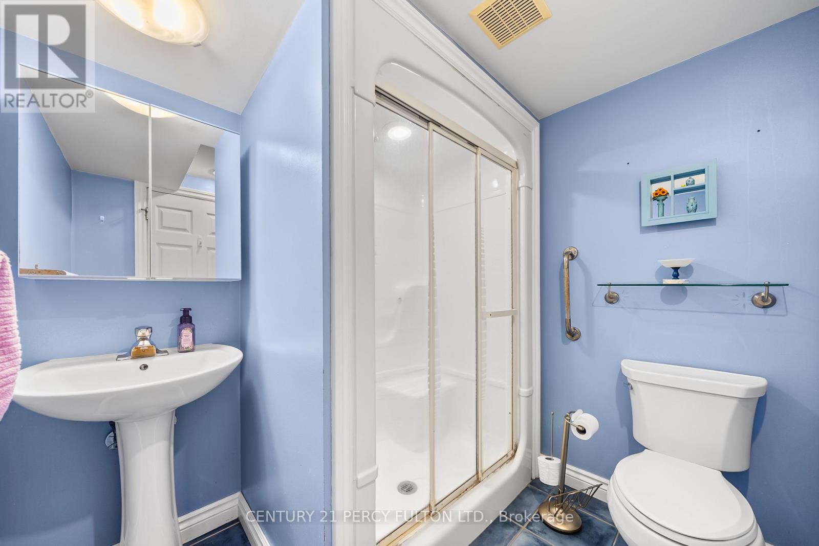 205 Gabrielle Mews, Whitchurch-Stouffville, Ontario  L4A 5A4 - Photo 32 - N12249833