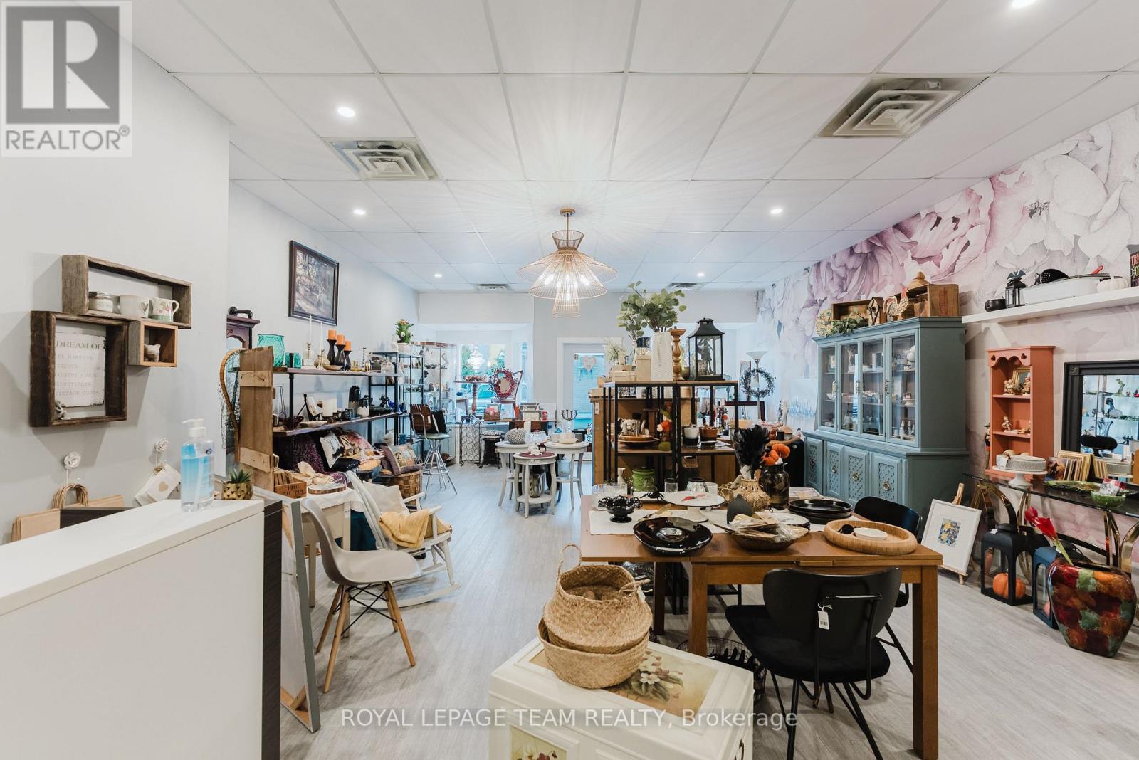 Unit 7 - 75 Elgin Street W, Arnprior, Ontario  K7S 3T9 - Photo 10 - X12435793