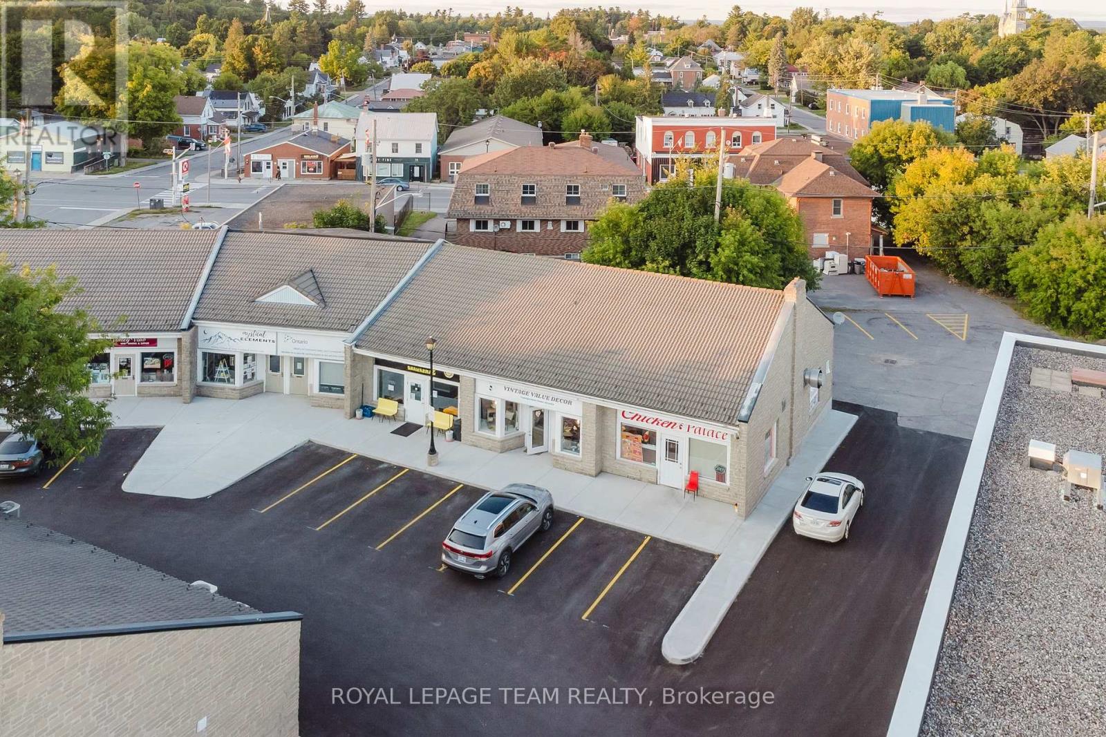 Unit 7 - 75 Elgin Street W, Arnprior, Ontario  K7S 3T9 - Photo 3 - X12435793