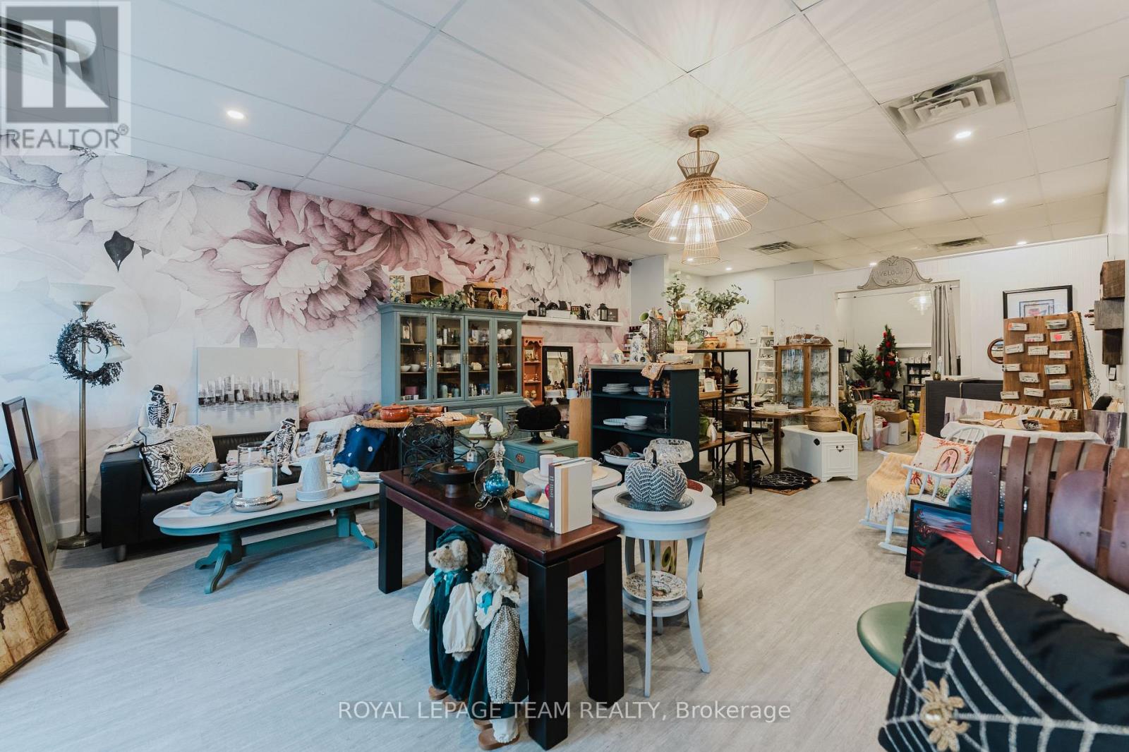 Unit 7 - 75 Elgin Street W, Arnprior, Ontario  K7S 3T9 - Photo 5 - X12435793