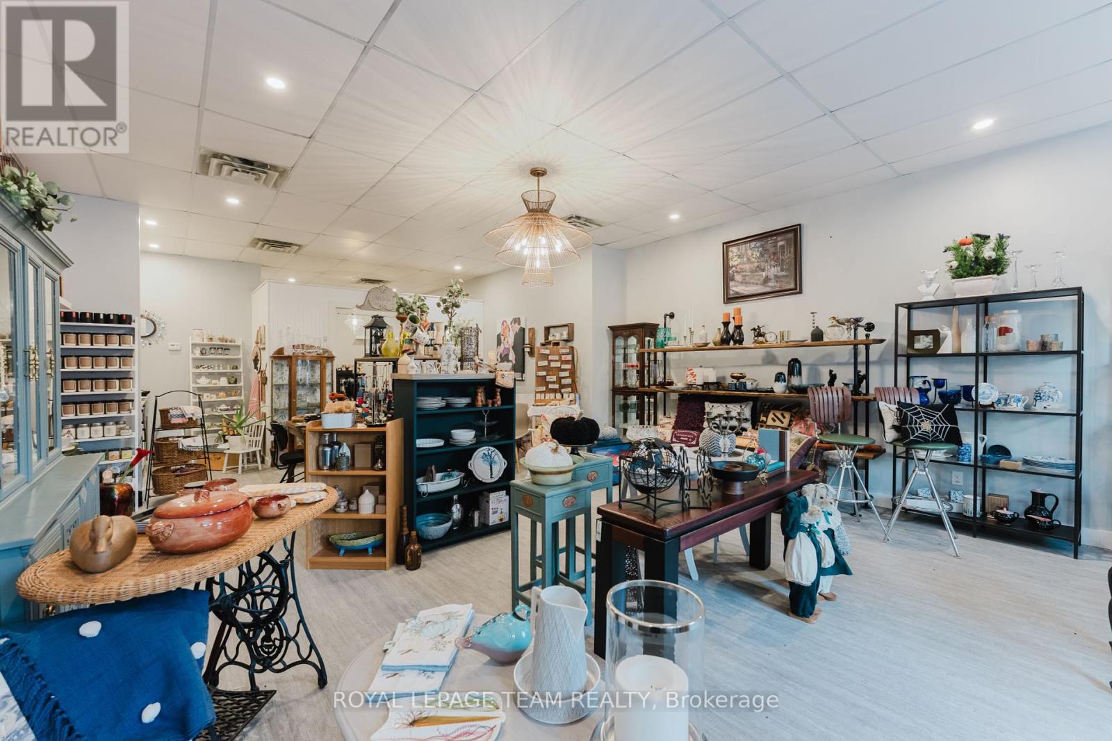 Unit 7 - 75 Elgin Street W, Arnprior, Ontario  K7S 3T9 - Photo 6 - X12435793