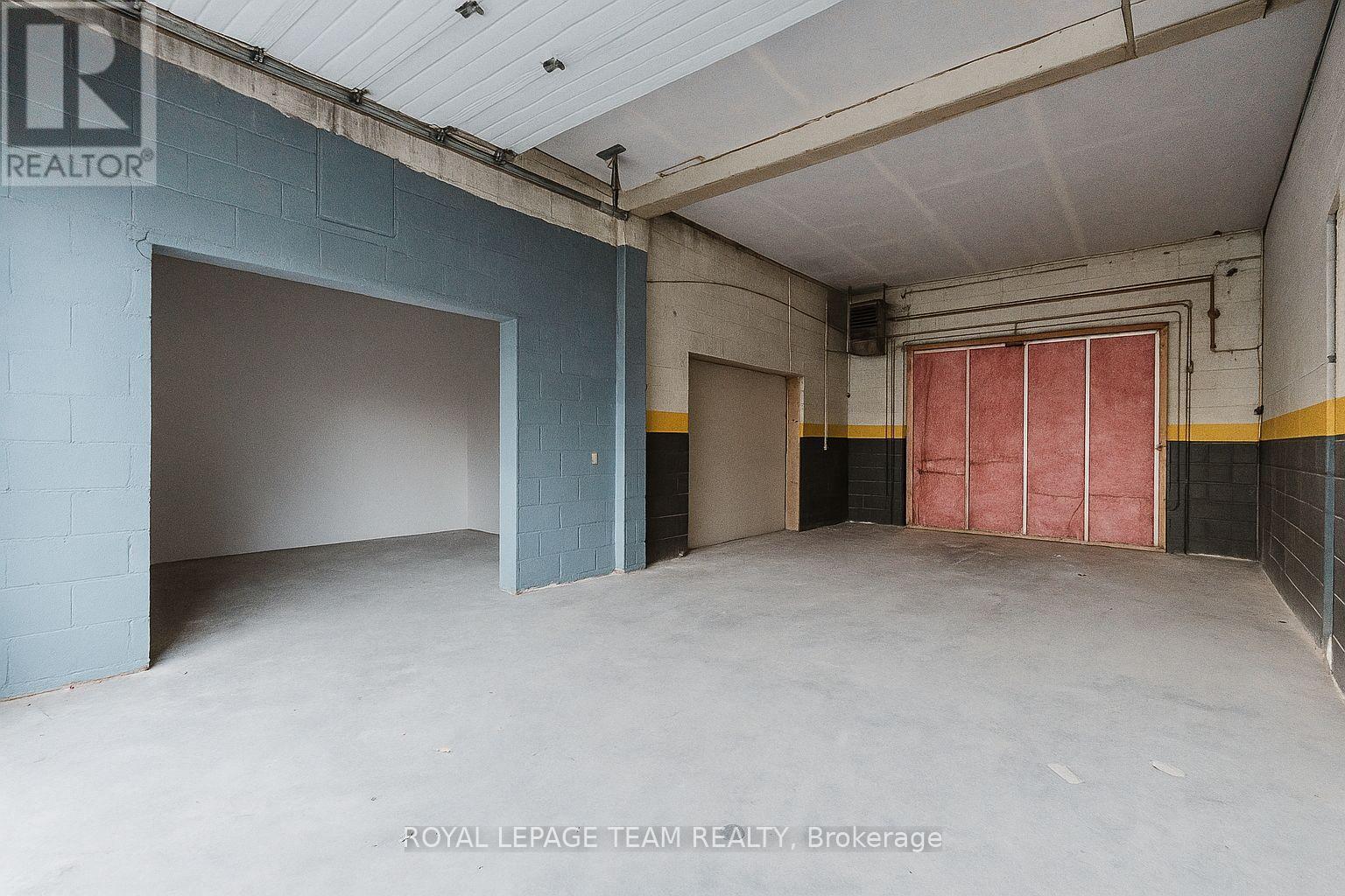 Unit 3 - 104 Elgin Street W, Arnprior, Ontario  K7S 1N8 - Photo 8 - X12435794