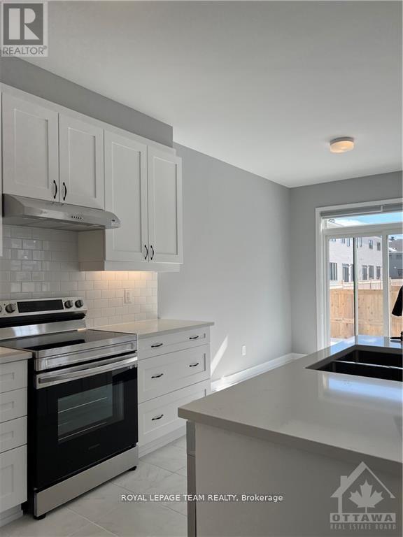 2119 Winsome Terrace, Ottawa, Ontario  K4A 5M9 - Photo 12 - X12435797
