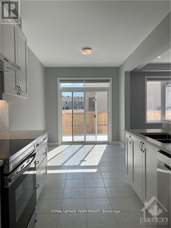 2119 Winsome Terrace, Ottawa, Ontario  K4A 5M9 - Photo 14 - X12435797