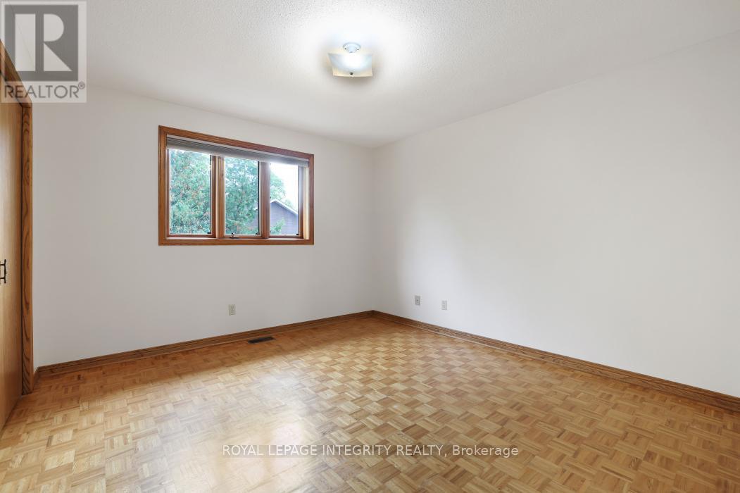 2291 Courtice Avenue E, Ottawa, Ontario  K1H 7G7 - Photo 24 - X12435805