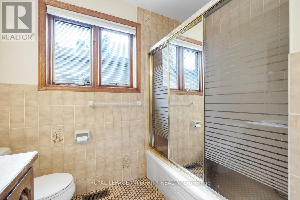 2291 Courtice Avenue E, Ottawa, Ontario  K1H 7G7 - Photo 27 - X12435805