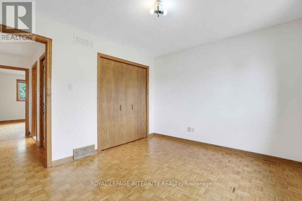 2291 Courtice Avenue E, Ottawa, Ontario  K1H 7G7 - Photo 29 - X12435805