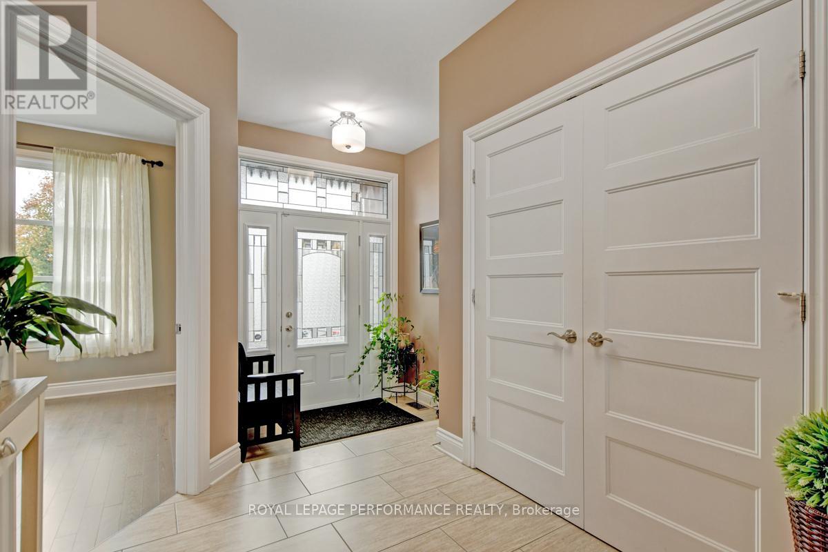 485 Bruges Street, Russell, Ontario  K0A 1W0 - Photo 2 - X12435807